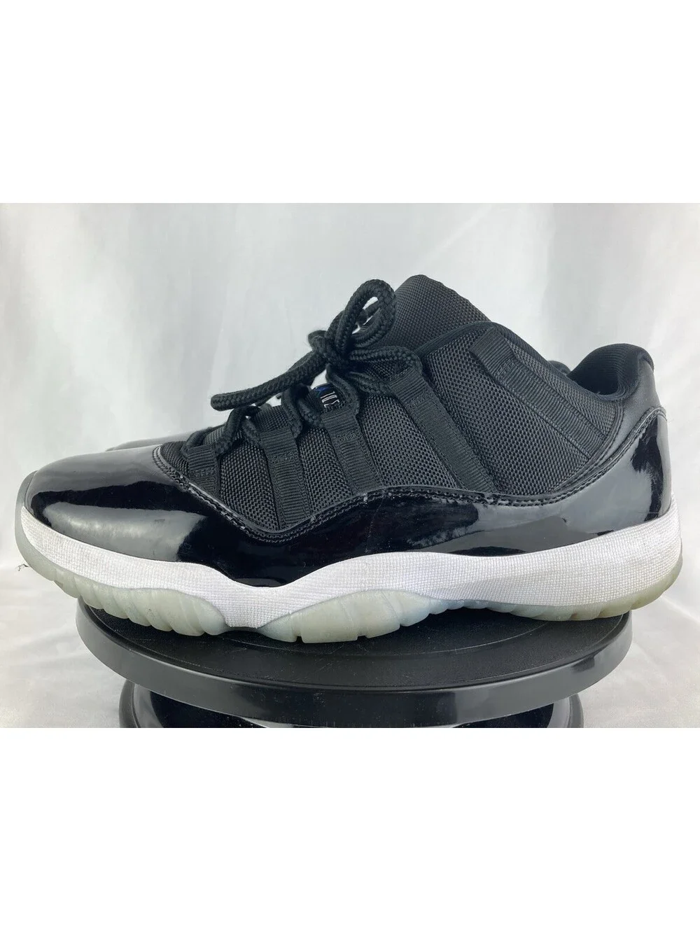 Mens Size 9.5 Nike Air Jordan 11 Retro Low Space Jam Black Clear Sole FV5104-004